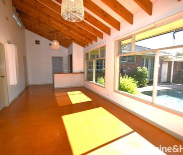 Spacious and Beautiful Home! - Photo 2