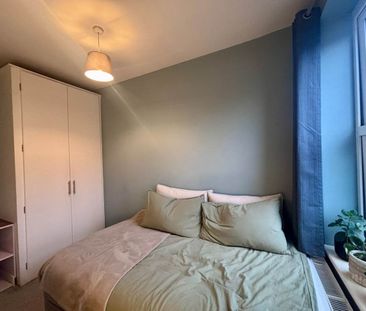 Salisbury View (Room 2), Armley, Leeds - Photo 6