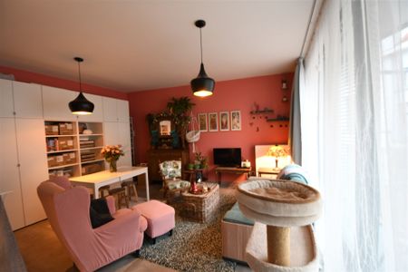 Centraal gelegen appartement met 2 slaapkamers en terras in - Photo 2