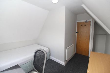 7 bedroom house to rent - Photo 4