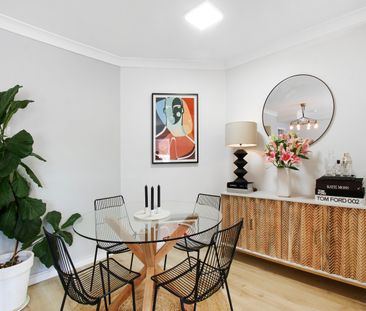 Renovated, split level, lifestyle apartment - Photo 1