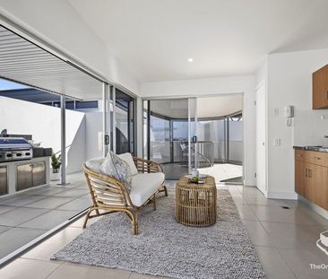 Penthouse Retreat - Photo 3