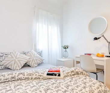 Calle de Dolores, Madrid, Community of Madrid 28039 - Photo 3