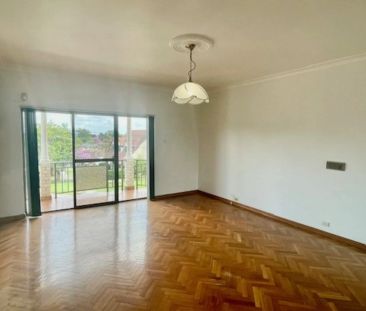 Grand 3 Bedroom + Study Home in Quiet Street - Photo 4
