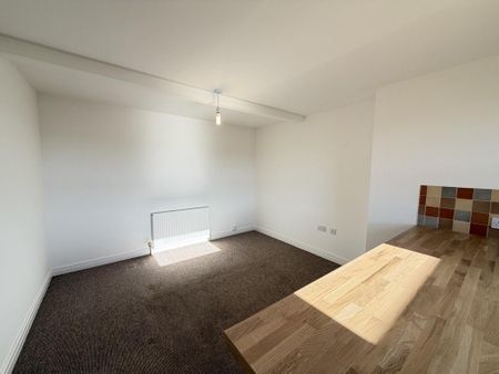 1 bedroom ground floor flat to rent - Photo 4