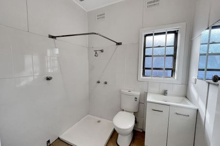 Two Bedroom Unit – Steps from the Beach! - Photo 5