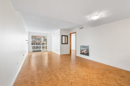 For Lease - 1001 Bay Street Unit# 2709, Toronto, Ontario - Photo 4
