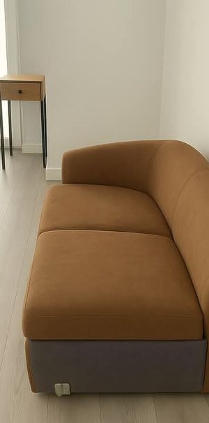 A perfect room in a big house. - Photo 1