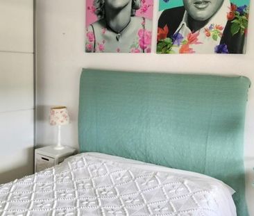 Bedroom, exclusive WC, next to Cova da Piedade metro station - Photo 2