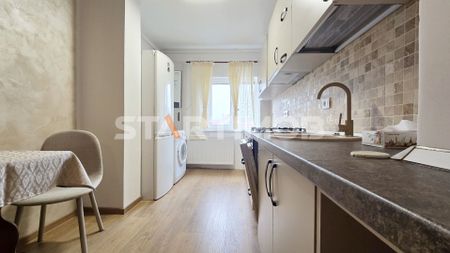 Apartament mobilat si renovat Racadau - Fotografie 5