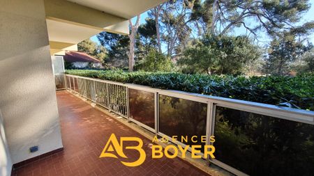 Location Appartement 4 pièces 72m² TOULON 83200 - Photo 4