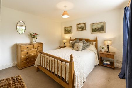 3 bedroom detached house to rent - Photo 4