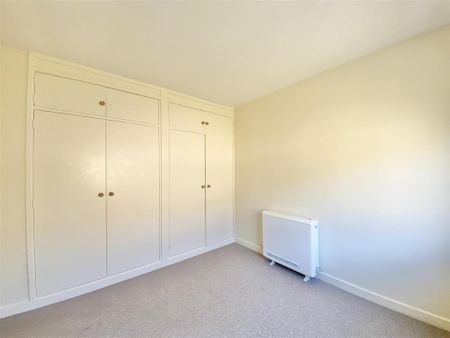 2 bedroom detached bungalow to rent - Photo 3