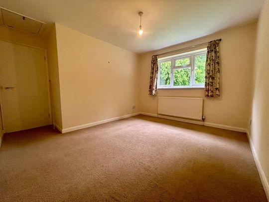 3 bedroom bungalow to rent - Photo 1