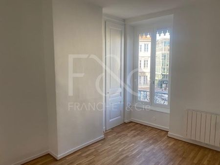 T3 de 75 m² - rue Moncey Lyon 3ème - Photo 3