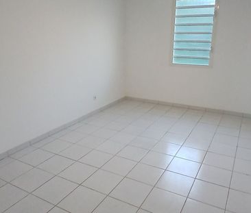 Appartement à louer 4 pièces • 75,41 m2 Le Lamentin - Photo 3