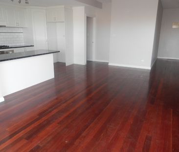 Modern Comfort in a Prime Glenroy Location! - Photo 5