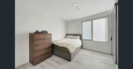 SPACIOUS 2 BEDROOM APARTMENT IN PRIME LOCALE - Photo 2