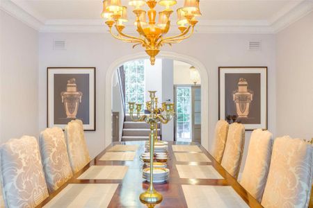 7 bedroom detached house to rent - Photo 3