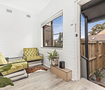 Conveniently Located One Bedroom Apartment in the Heart of Summer Hill - Photo 1