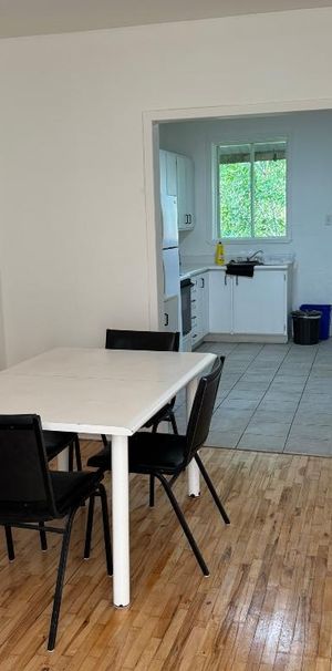 4 1/2, TOUT INCLUS, CENTRE-VILLE TROIS-RIVIERES - Photo 1