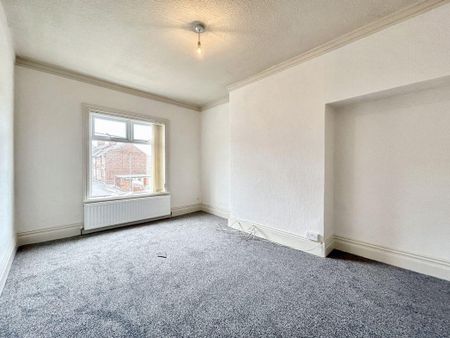 West View, Horden, Peterlee, Durham, SR8 4DS - Photo 2