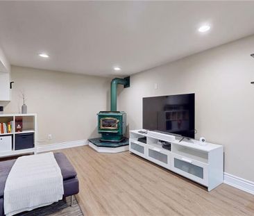 For Lease - 925 Kingsway Drive Unit# Basement, Burlington, Ontario - Photo 1