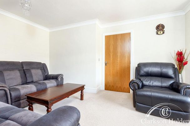 5 bedroom detached house to rent - Photo 1