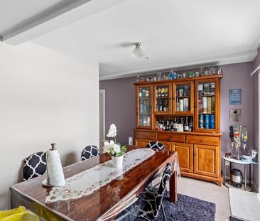 4 Bedrooms on Dellwood Ave - Photo 2