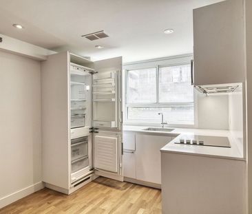 25 Avenue des Pins O, Montréal, QC - Photo 6