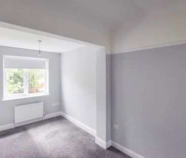 Hale Road, Widnes, WA8 8ta - Photo 2