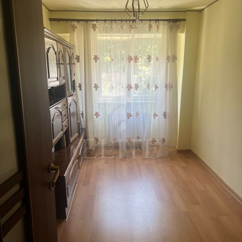 Apartament 3 camere în zona FANTANELE - Photo 1