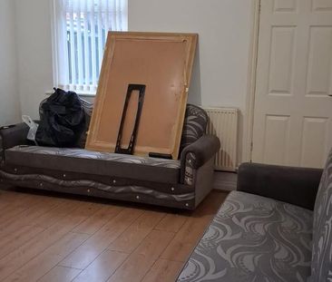 3 bedroom terraced house to rent - Photo 5