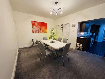 2 bedroom terraced house to rent - Photo 2