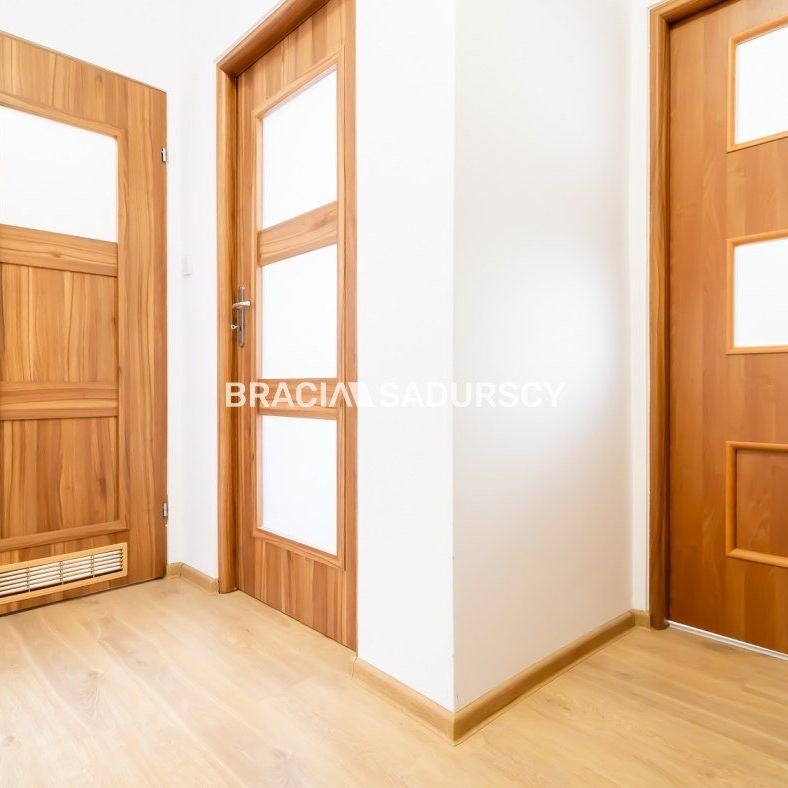 Do wynajęcia mieszkanie os. Szkolne - Zdjęcie 1