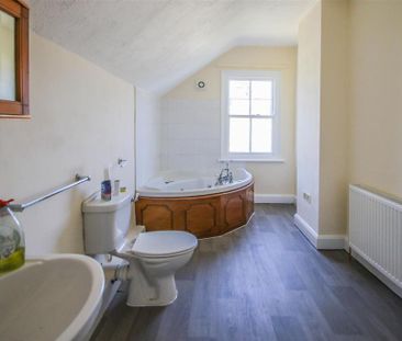 2 bedroom terraced house to rent - Photo 3