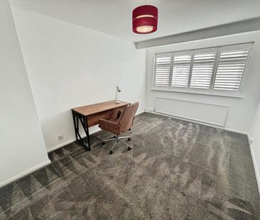 Trent Avenue, Upminster, RM14 - Photo 4