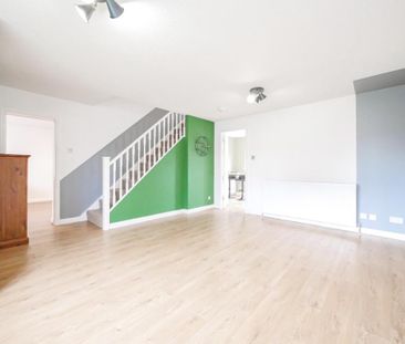 4 bedroom semi-detached house to rent - Photo 4