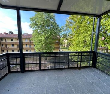 Neuwertige 3-Zimmer-Wohnung mit Südwestbalkon + TG-Stellplatz! Stad... - Photo 1