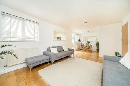 Carholme Road - Photo 2