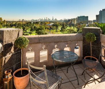Thinking of selling? Contact our agent - Photo 2