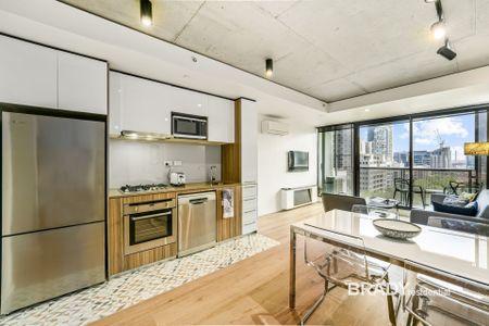 811/17 Singers Lane, Melbourne - Photo 5