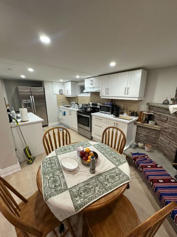 For Lease - 100 RICHARDSON DR Drive, Aurora, Ontario - Photo 3