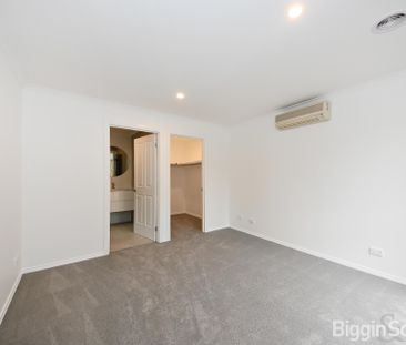 MOUNT WAVERLEY SECONDARY SCHOOL ZONE (STSA) - Photo 4