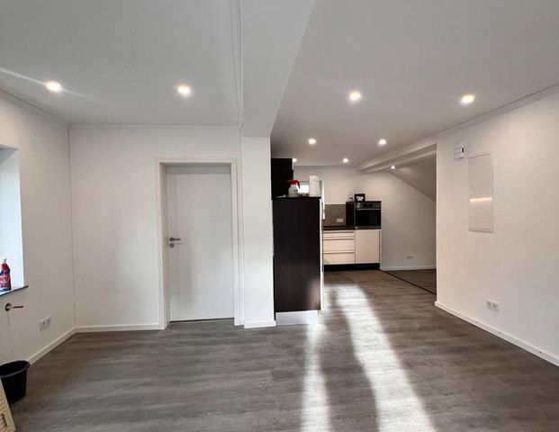 Neu kernsanierte Wohnung in Wilsenroth - Foto 1