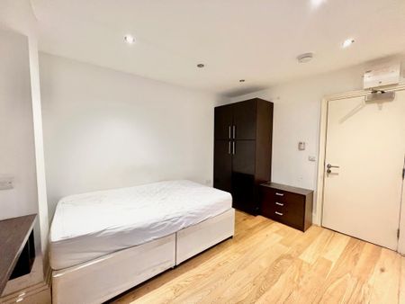 Studio to rent - Photo 3