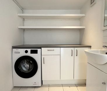 1 Bed Flat, Marine Gardens, BN2 - Photo 3