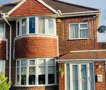 3 bedroom semi-detached house to rent - Photo 6