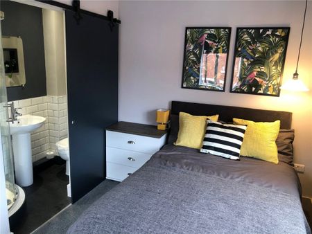 Gladstone Street, Beeston, Nottingham, Nottinghamshire, NG9 - Photo 3