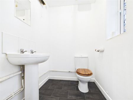 Chinook, Highwoods, Colchester, Essex, CO4 9XS - Photo 3